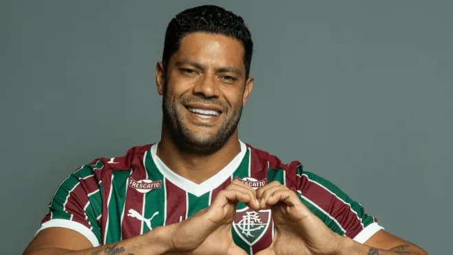 Malas, reencontros e visita ao CT: como foi o primeiro dia de Hulk no Fluminense