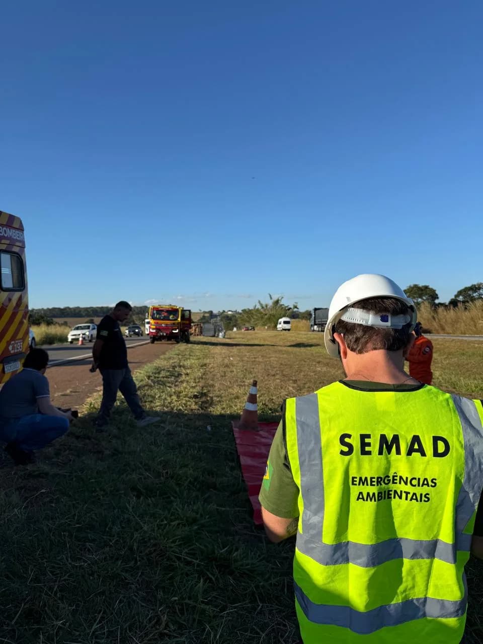 Azamento de produto químico em terezopolis